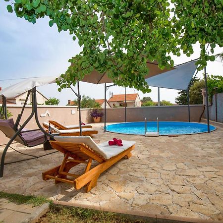 Pool Apartment Bakija 2 - Happy Rentals Pakoštane Kültér fotó