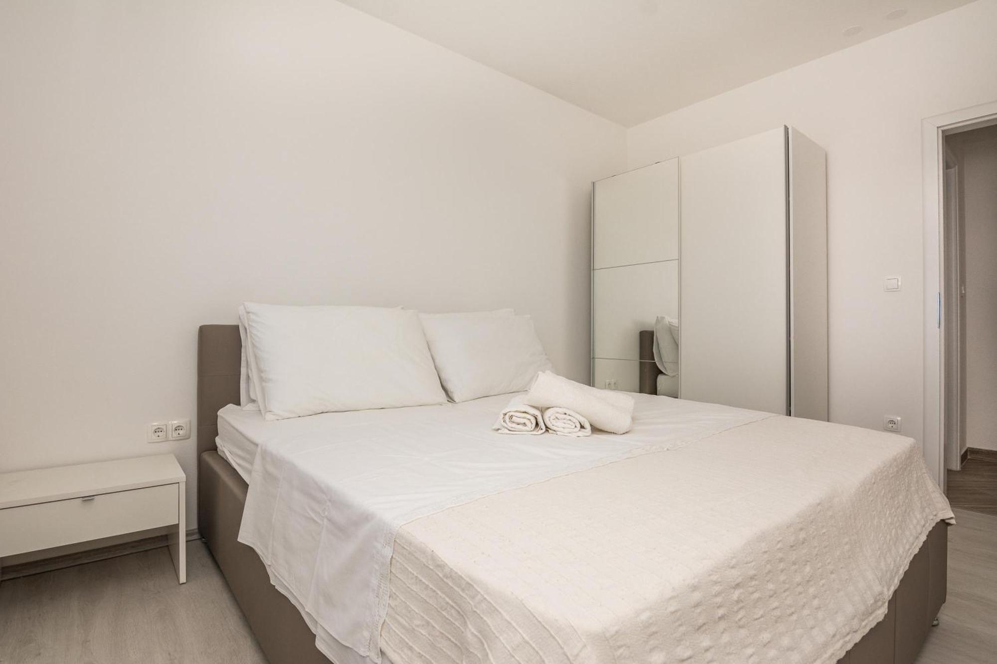 Pool Apartment Bakija 2 - Happy Rentals Pakoštane Kültér fotó
