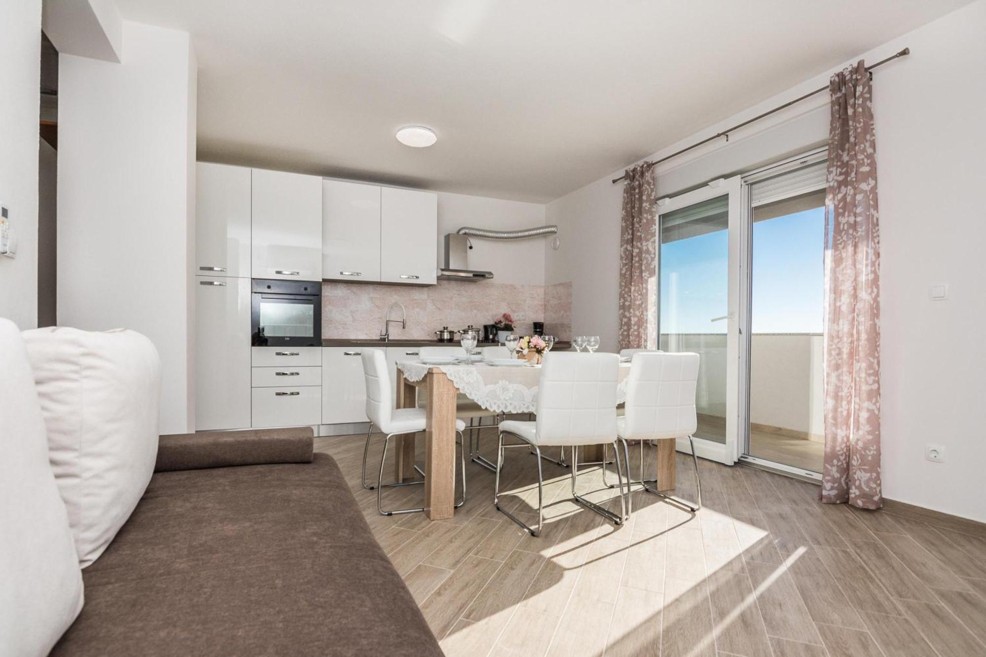 Pool Apartment Bakija 2 - Happy Rentals Pakoštane Kültér fotó